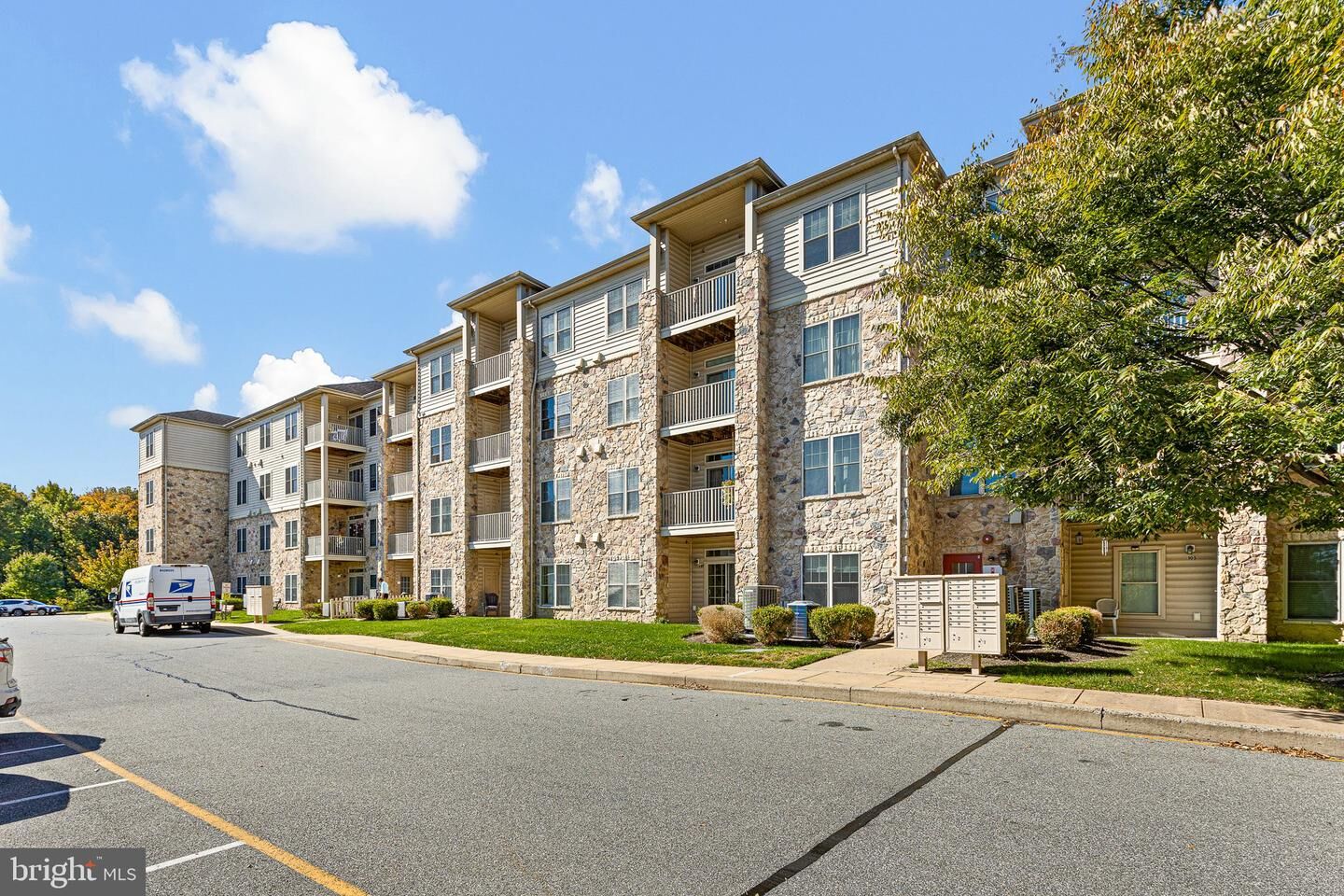 Property Photo:  1000 Fountainview Circle 1206  DE 19713 