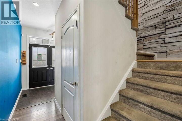 Property Photo:  16 Alexandra Drive  ON L3B 0G5 