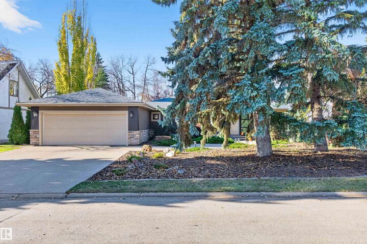 Property Photo: 30 Lodgepole Crescent AB T8N 2R7