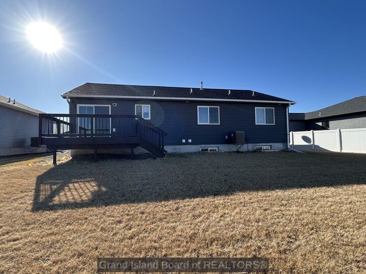 Property Photo:  1627 Stonewood Ave  NE 68803 