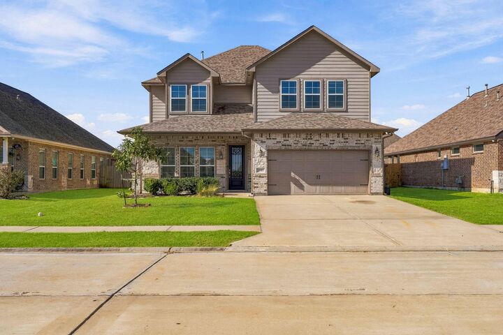 Property Photo:  126 Comal Drive  TX 77523 