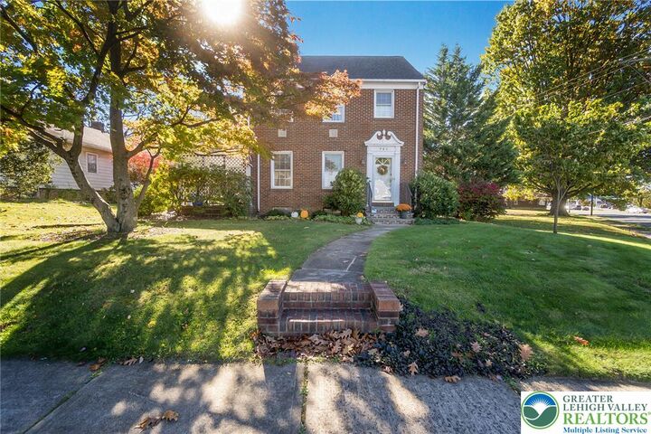 Property Photo:  941 Pennsylvania Avenue  PA 18018 