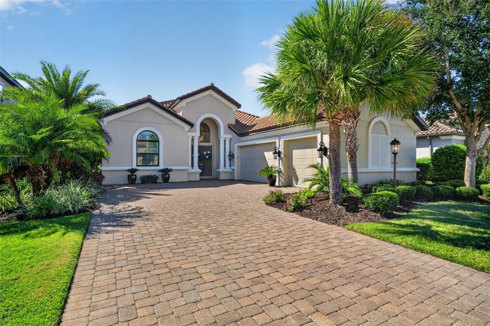 Property Photo:  4740 Benito Court  FL 34211 