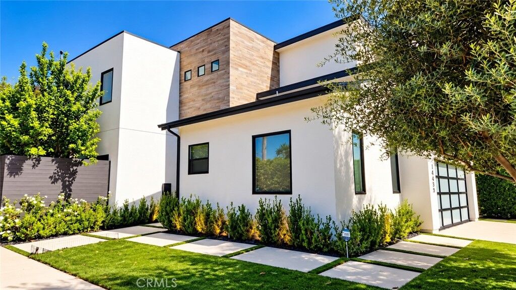 Property Photo:  14659 McCormick Street  CA 91411 