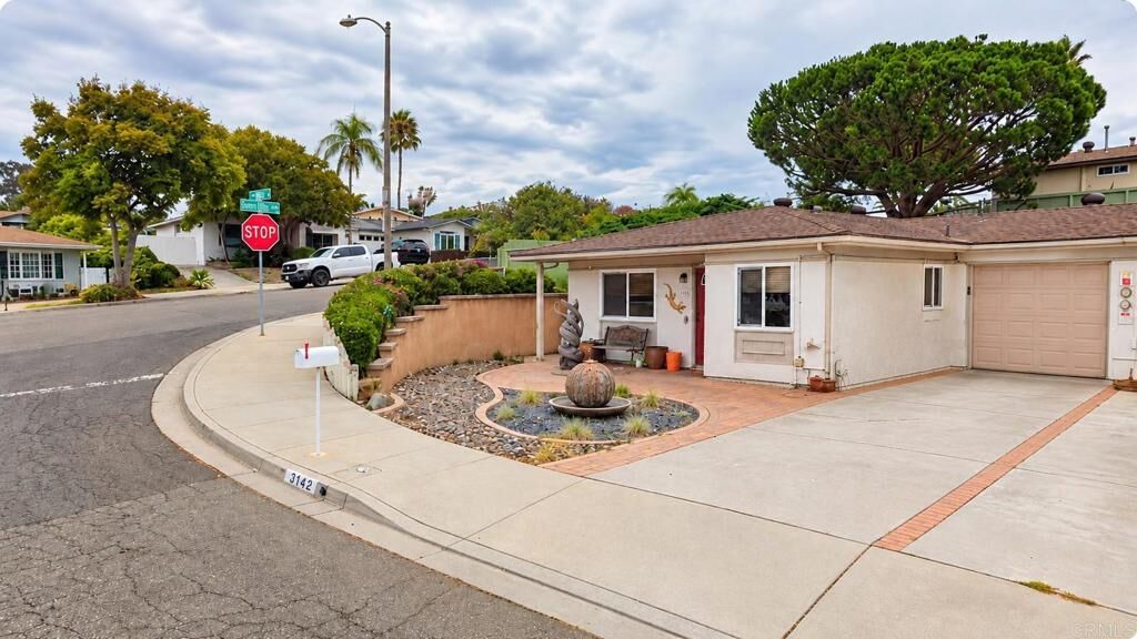 Property Photo:  3142 Calle Osuna  CA 92056 