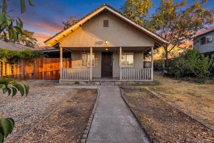 Property Photo: 5252 Ardelle Avenue CA 95215