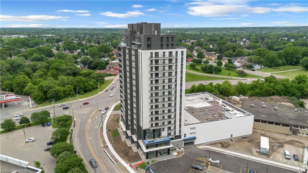 Property Photo:  33 Erie Avenue 1505  ON N3S 0K7 