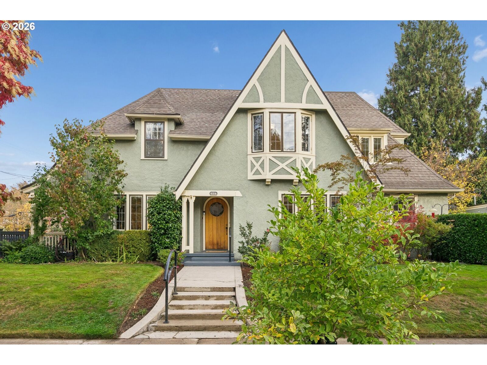 Property Photo: 2807 NE Brazee St OR 97212