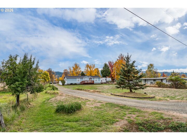 Property Photo: 3421 Nonpareil Rd OR 97479