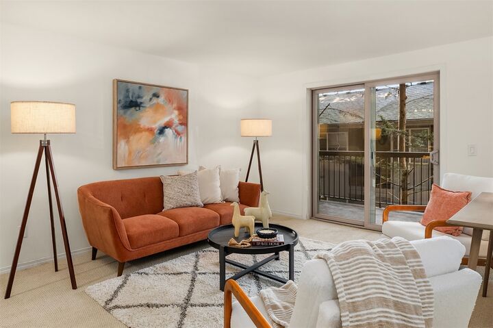 Property Photo:  14300  32nd Avenue NE 204  WA 98125 