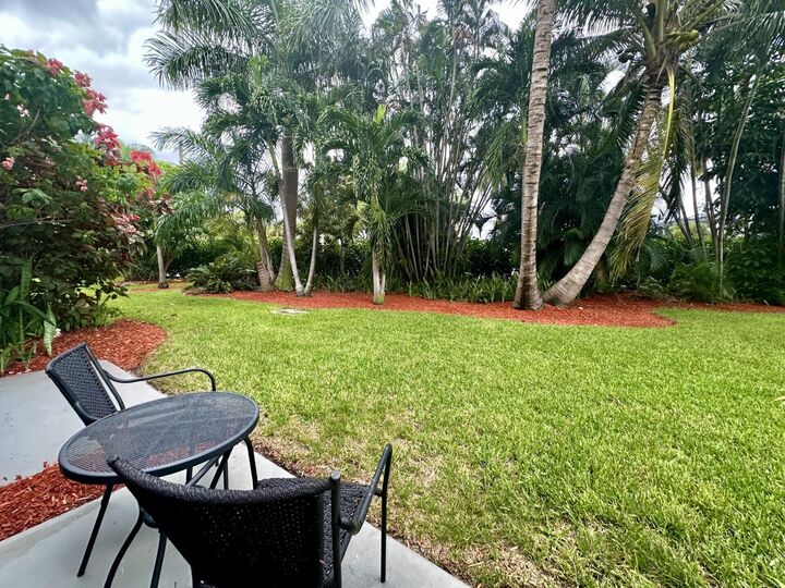 Property Photo:  25 Colonial Club Drive 103  FL 33435 