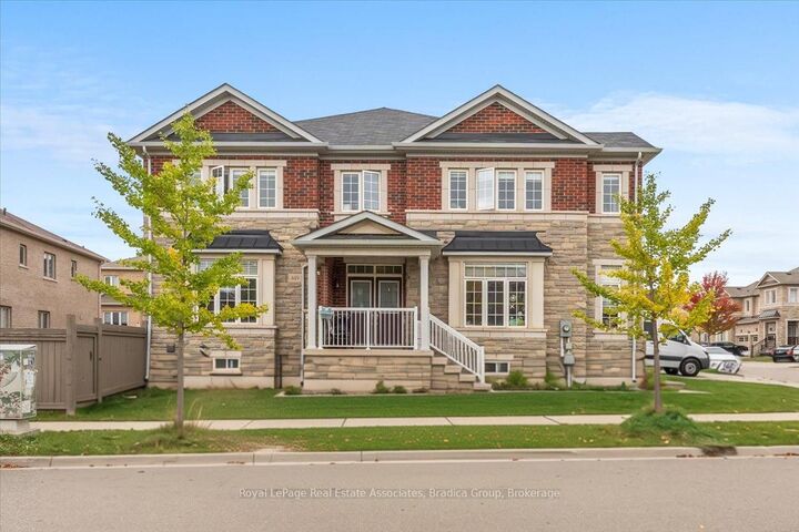 Property Photo:  449 George Ryan Avenue  ON L6H 0S3 