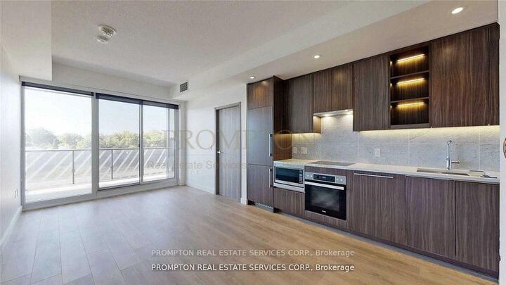 Property Photo:  85 McMahon Drive 705  ON M2K 0H1 