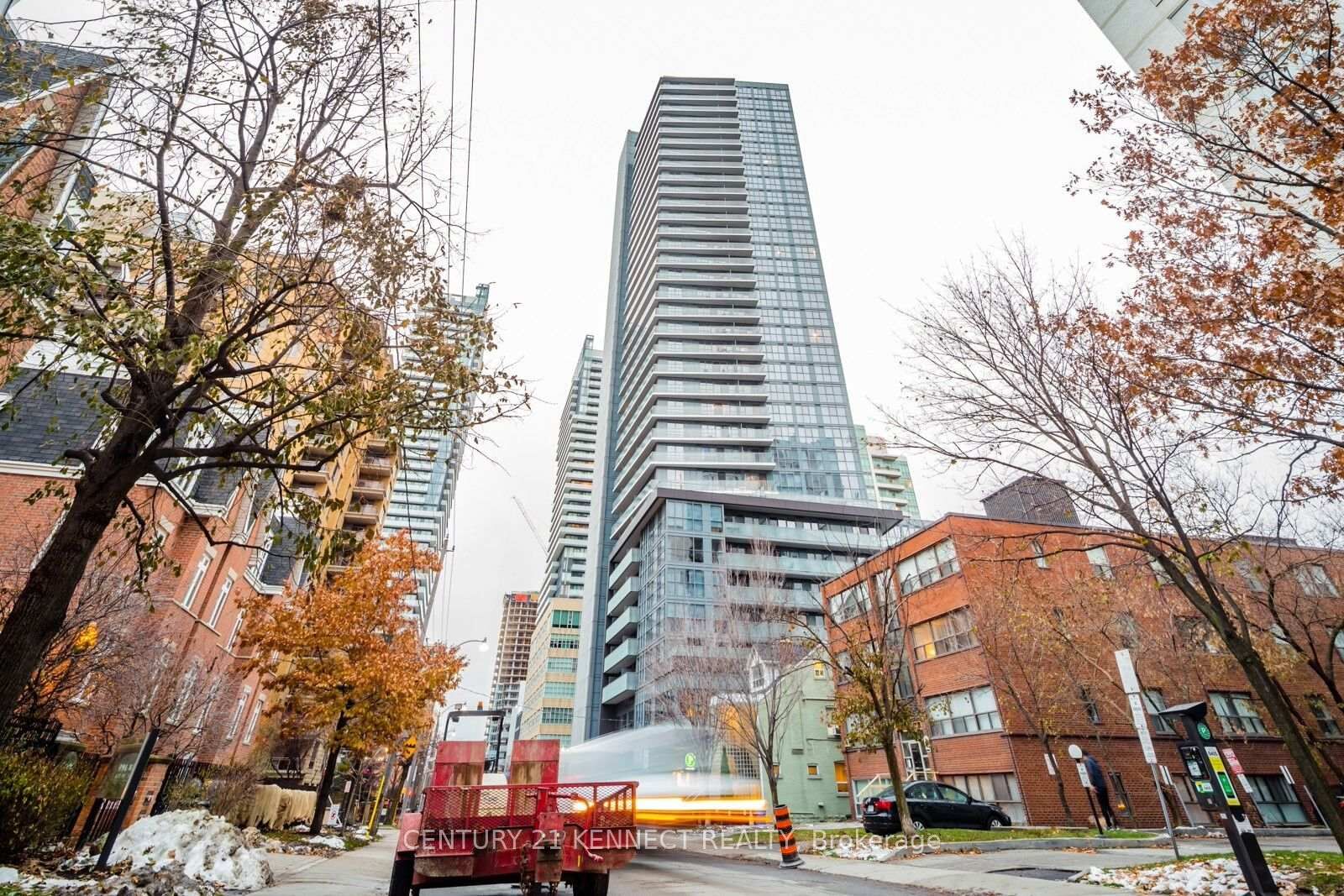 Property Photo:  125 Redpath Avenue 2513  ON M4S 0B5 