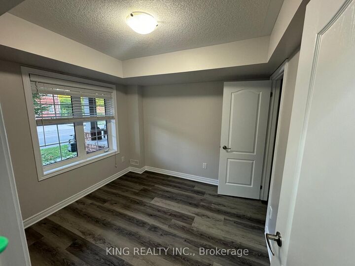 Property Photo: 632 Linden Drive ON N3H 0C9