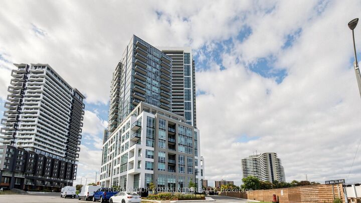 Property Photo:  209 Steeles Avenue W 3605  ON L6Y 6M5 