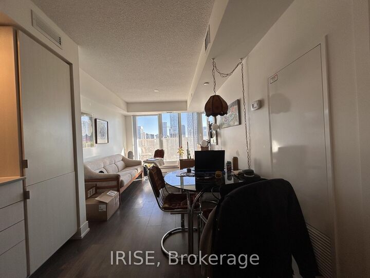 Property Photo:  89 McGill Street 1910  ON M5B 0B1 