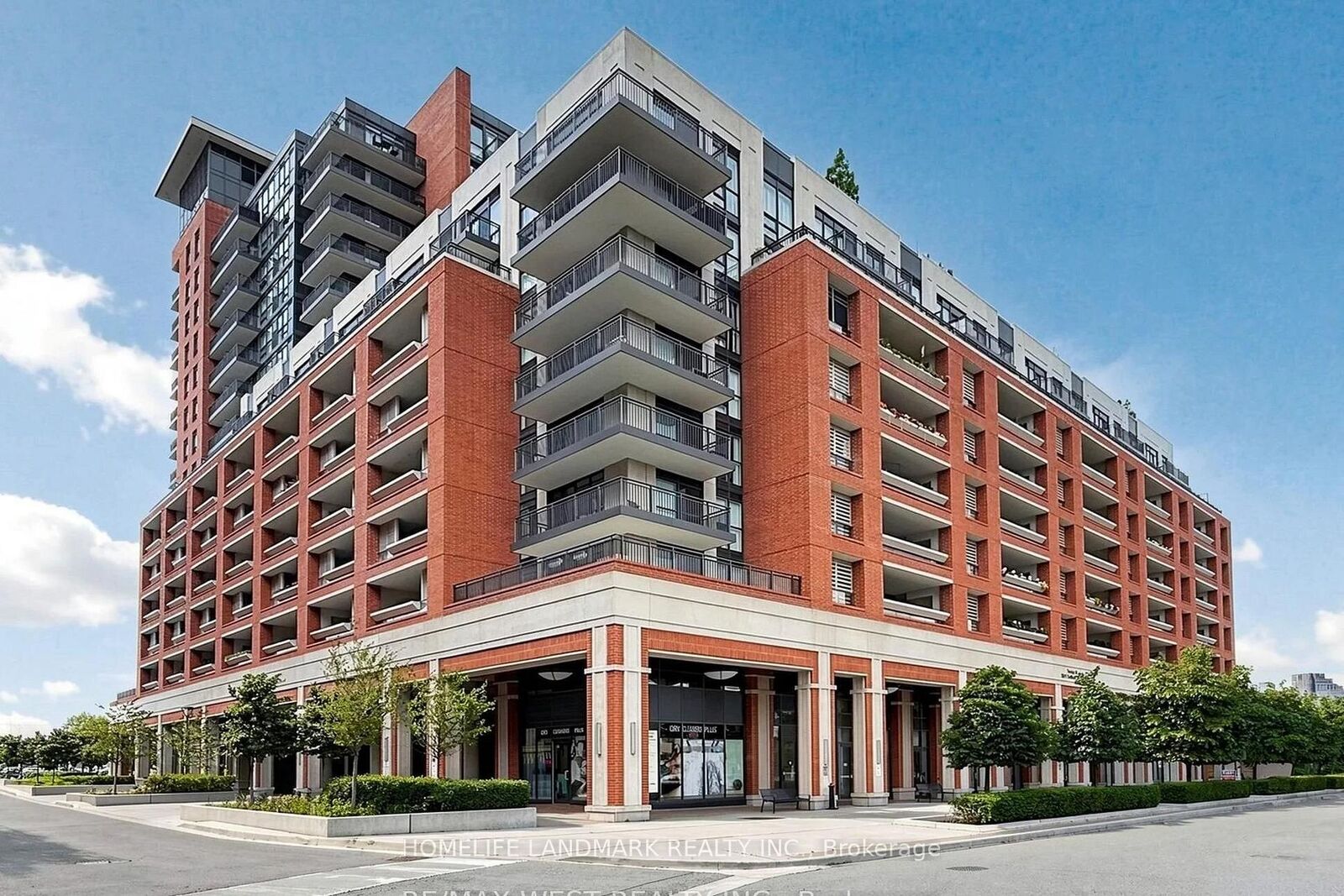 Property Photo:  3091 Dufferin Street 412  ON M6A 0C4 