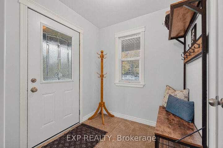 Property Photo: 628 Elizabeth Street W ON N4W 1E7