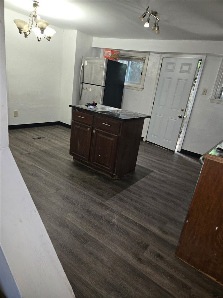 Property Photo:  1911 Saint Paul St  PA 15203 