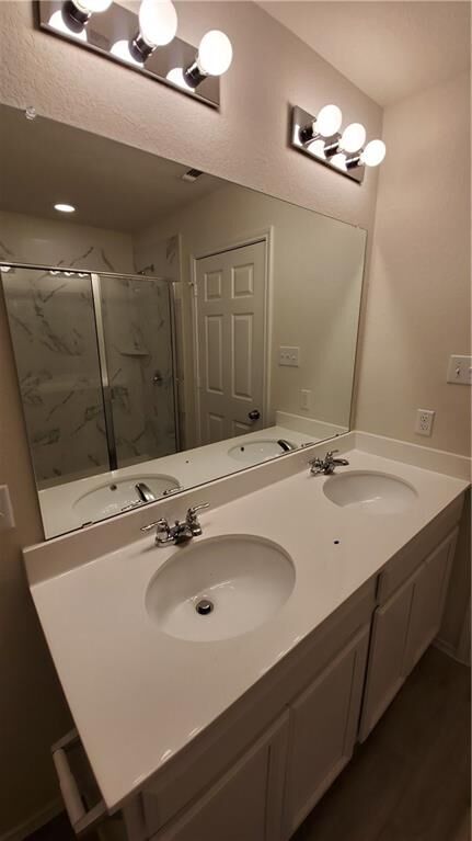 Property Photo: 253 La Dera Drive TX 78642