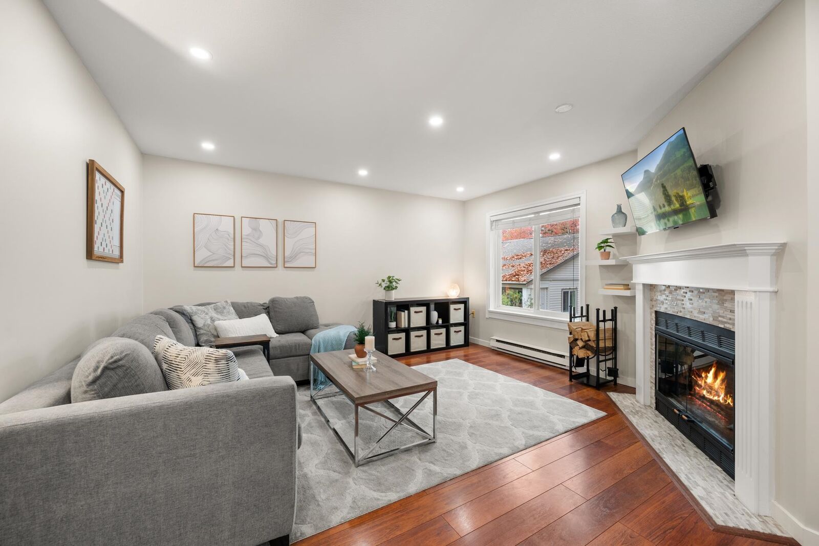Property Photo:  12916 17 Avenue 8  BC V4A 1T5 