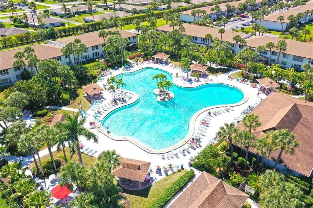Property Photo:  4065 Northlight Dr 1807  FL 34112 