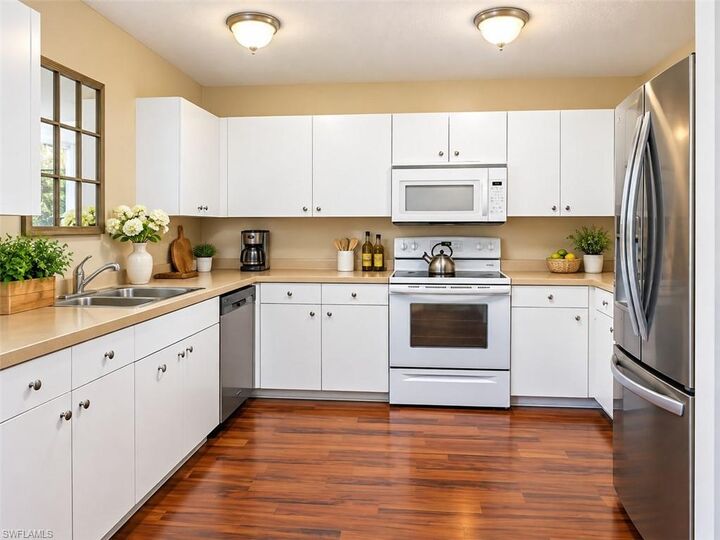 Property Photo: 548 Aspen Ave S FL 33974
