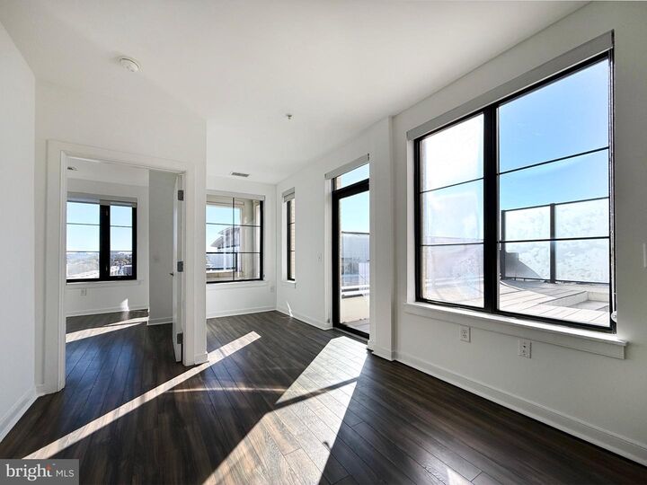 Property Photo:  1250 9th Street NW 511  DC 20001 
