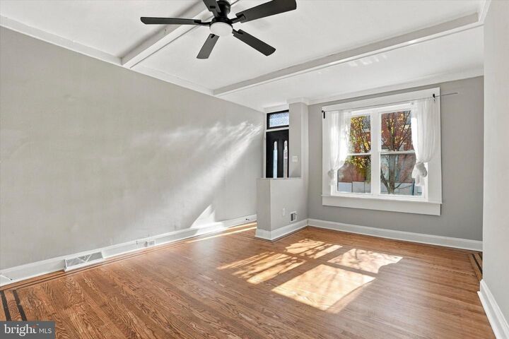Property Photo:  1123 Daly Street  PA 19148 