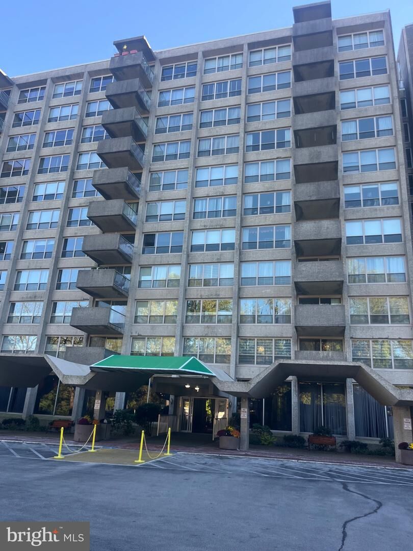 Property Photo:  1001 City Ave Avenue E-1101  PA 19096 