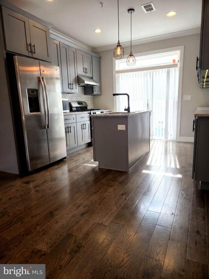 Property Photo: 2526 W Oxford Street PA 19121