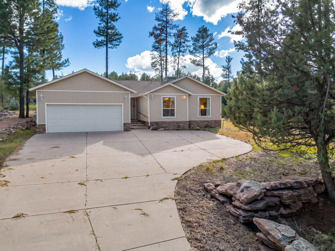 Property Photo:  5773 W Bunny Hollow  AZ 85544 