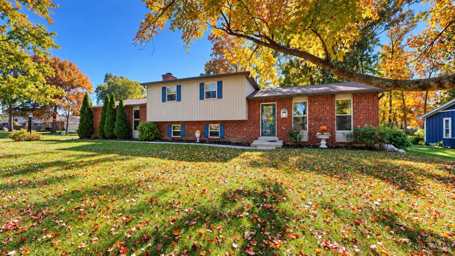 Property Photo: 1099 Winding Creek Lane OH 45040