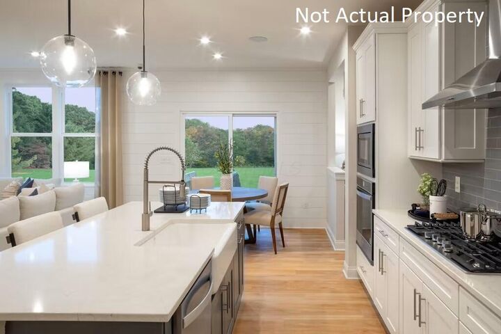 Property Photo:  111 Shadow Oak Loop  OH 43015 