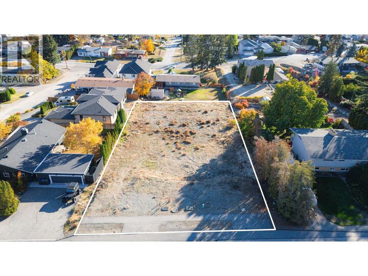 Property Photo:  940 Skyline Road  BC V1Z 1J7 