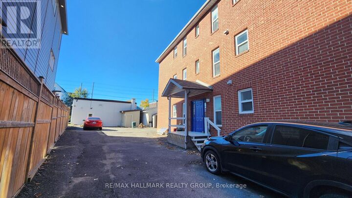 Property Photo:  346 Winona Avenue  ON K1Z 5H4 