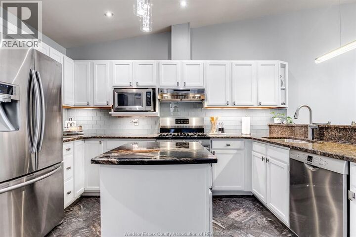 Property Photo:  73 Theresa Trail  ON N8H 5M8 