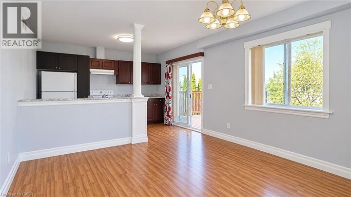 Property Photo:  10 Doll Court  ON N2E 4H1 