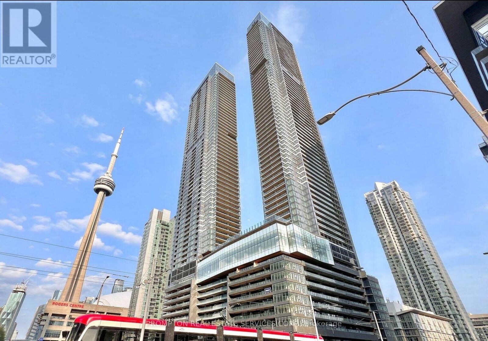 Property Photo:  3 Concord Cityplace Way 326  ON M5V 0X4 