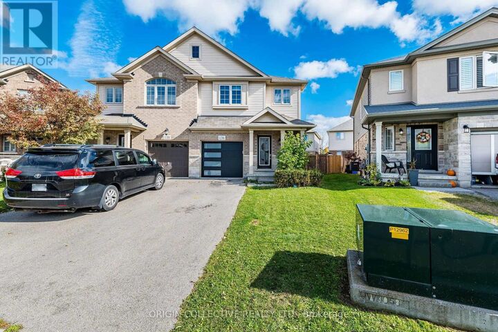 Property Photo:  136 Westbank Trail East  ON L8J 1R5 