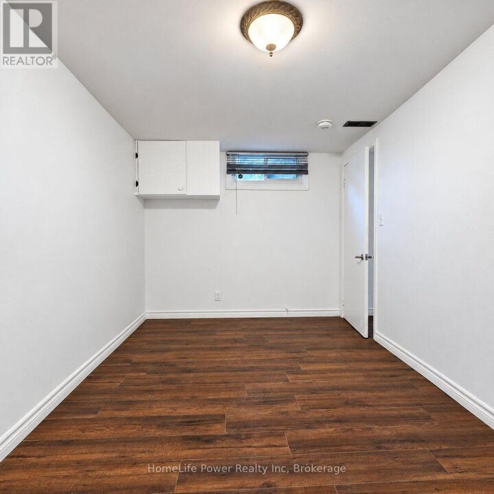 Property Photo: 69 Tupper Crescent # Lower ON N2B 2Y1