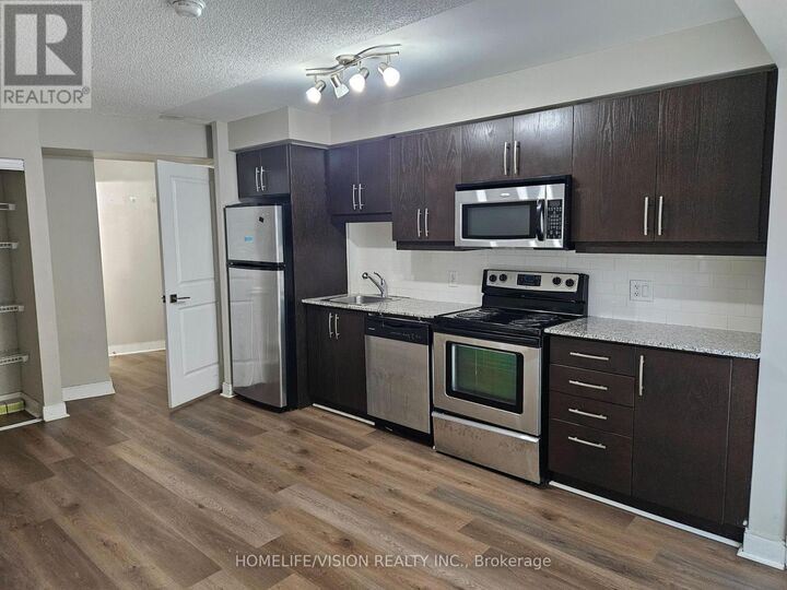 Property Photo: 1 Scott Street 610 ON M5E 1A1