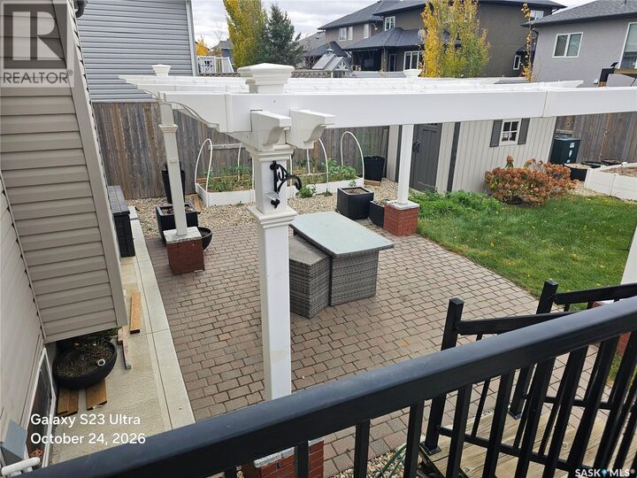 Property Photo: 2134 Rosewood Drive SK S7V 0G2