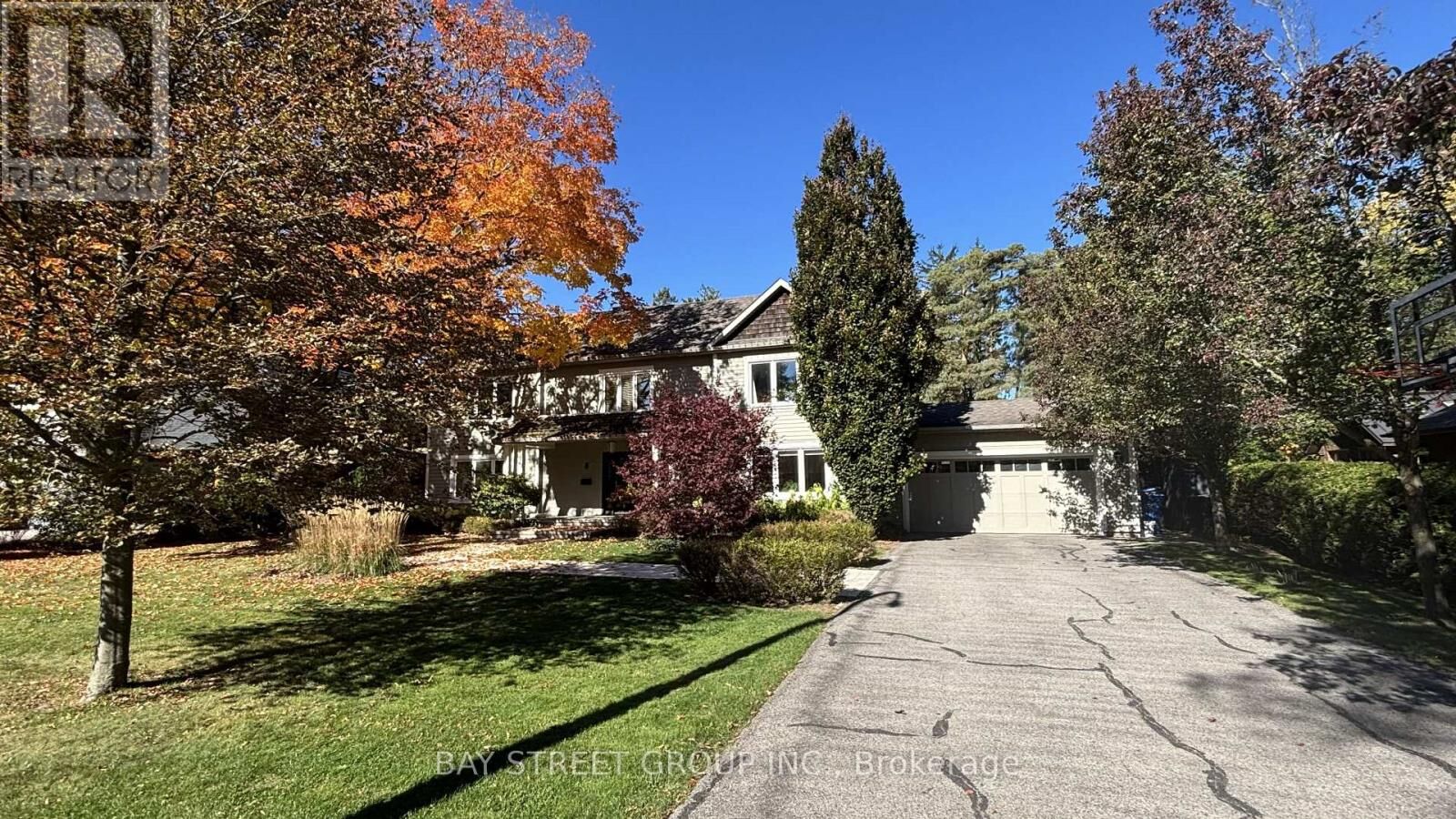 Property Photo:  8 Dodie Street  ON L4G 2L2 