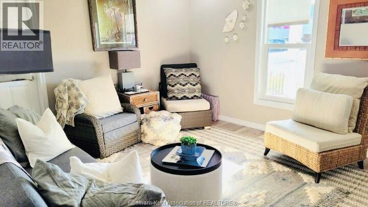 Property Photo:  14 York Street East  ON N0P 2C0 
