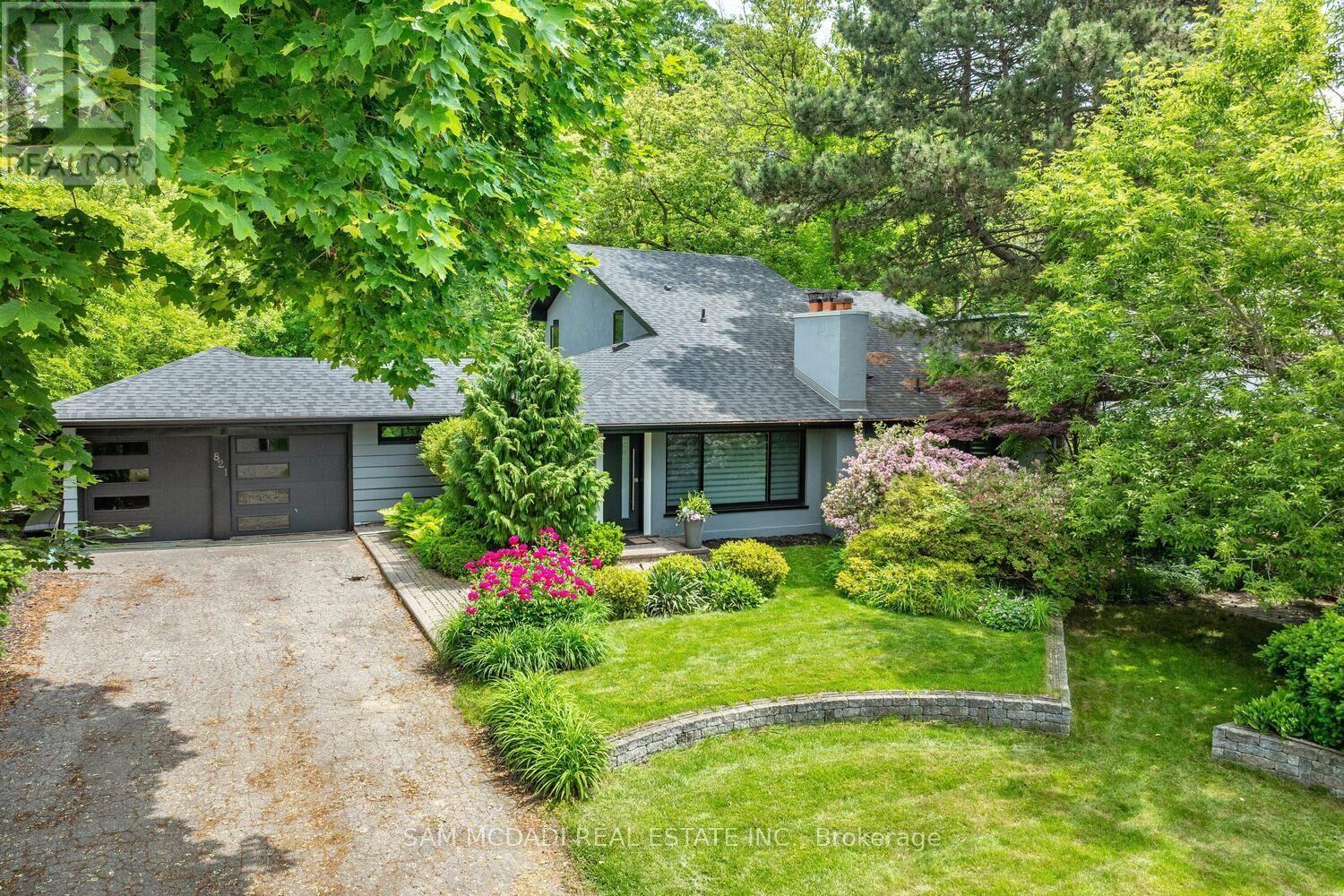 Property Photo:  821 Parkland Avenue  ON L5H 3G6 