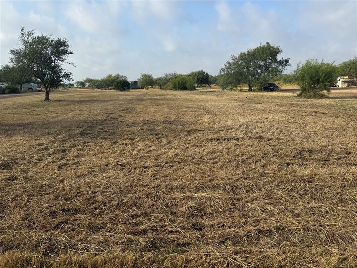 Property Photo: 4293 Railroad TX 78380
