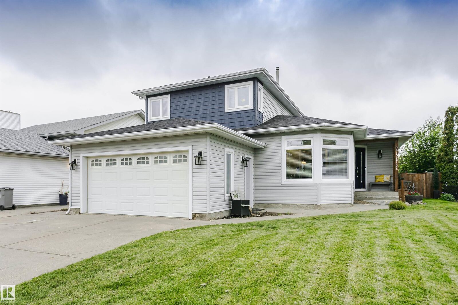Property Photo:  5610 57 Avenue  AB T4X 1A8 