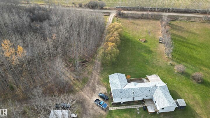 Property Photo: 59319 Range Road 51 AB T7N 1G8